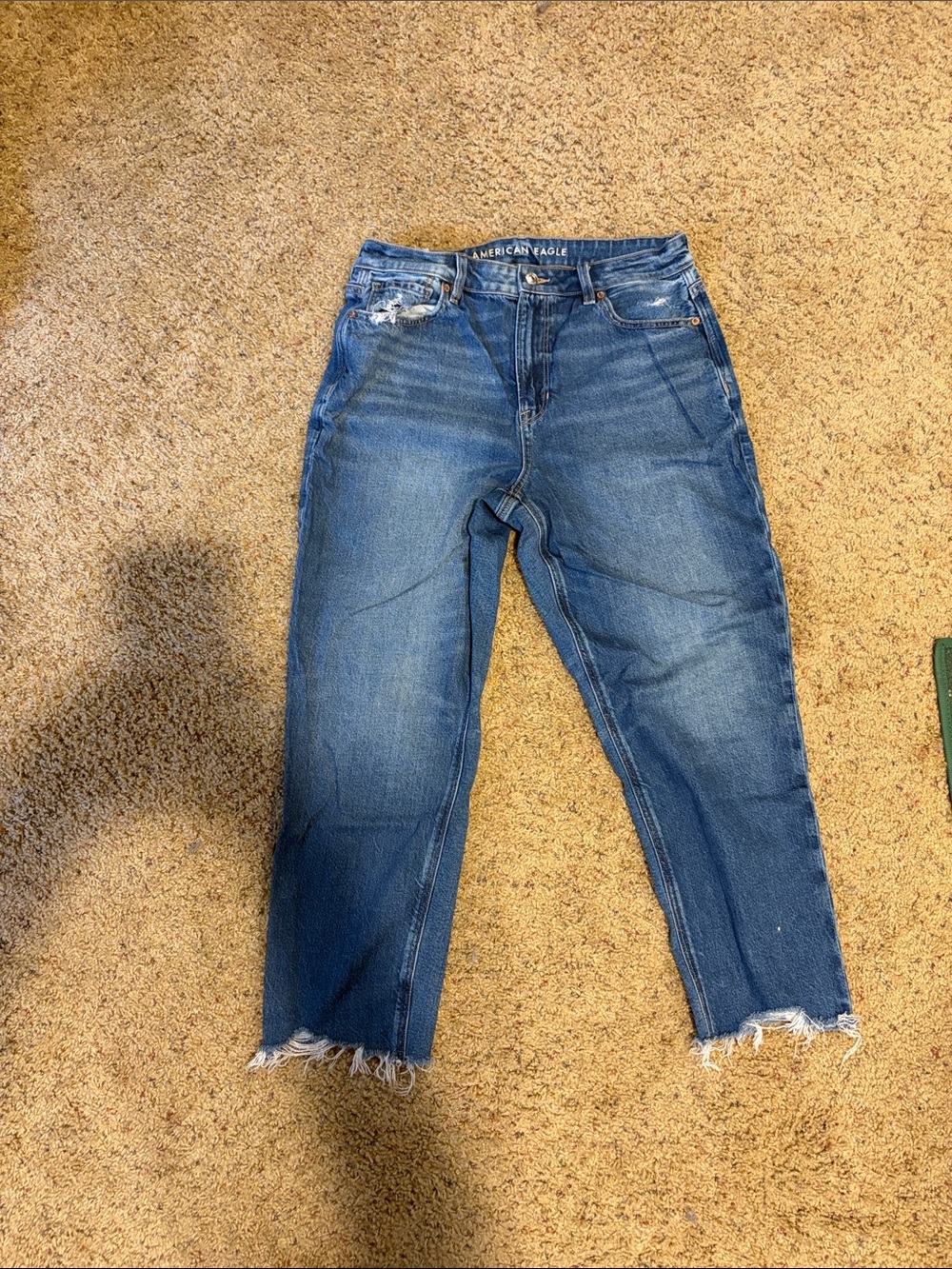 American Eagle Outfitters Women's Mid Blue Cropped Raw Hem Jeans